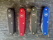 Collection des 4 alox couleur knives and tools Noir, rouge bleu et vert olive