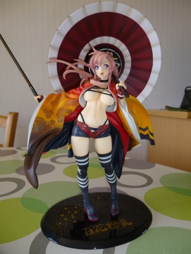 Figurine sexy maeda - sexy,
