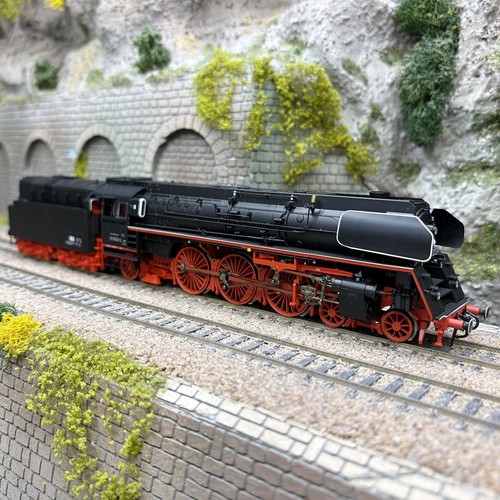 Locomotive vapeur 01 - locomotive, br