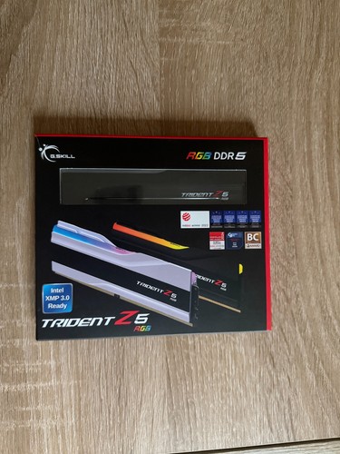 Skill trident rgb 32gb - z5,