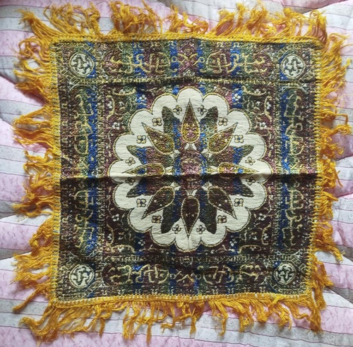 Ancien tapis centre table - de,