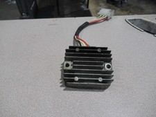 Régulateur (Yamaha - 900 Xj