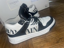 $2000 BALMAIN PARIS LOGO