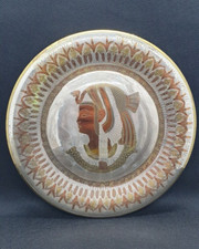 Assiette murale métal gravé