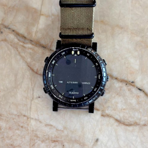 Suunto core smartwatch gps - suunto,