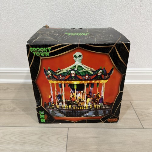 Lemax scary round carousel - lemax, go