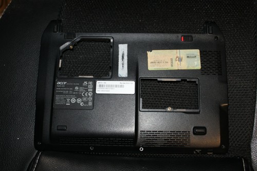 Coque inférieure acer aspire - inférieure,