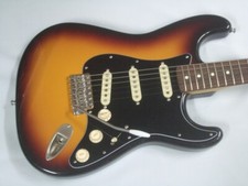 Produit modifié Fender Japan