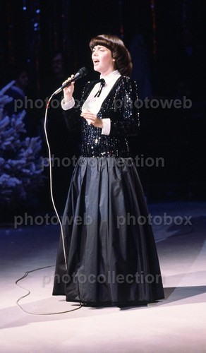 Mireille mathieu exclusive - mireille,