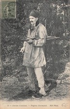 CP ANCIEN COSTUME PAYSAN