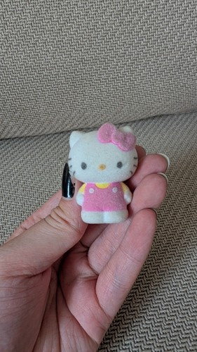 Hello kitty rose figurine - hello,