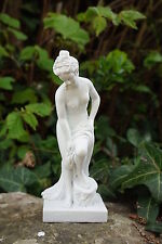 RE0188   FIGURINE STATUETTE REPRODUCTION BAIGNEUSE CALLEGRAIN  STYLE  ALBATRE