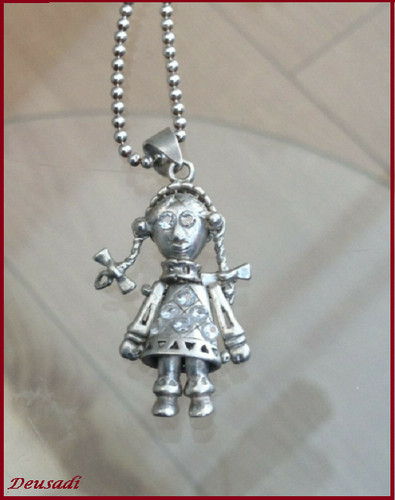 Chaîne pendentif avec - et,