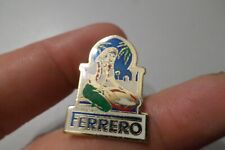 pin s broche badge FERRERO chocolat gateau biscuit(nutella rocher kinder delacre
