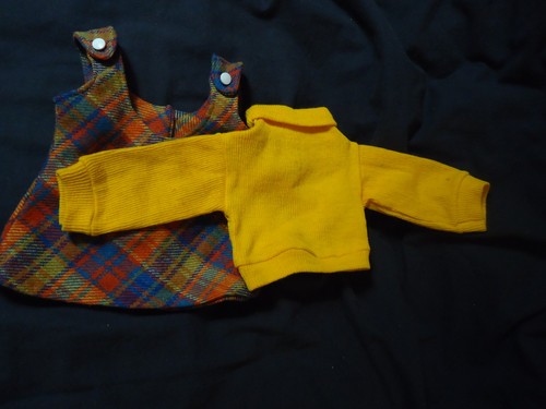 Lot vêtements vintage poupée