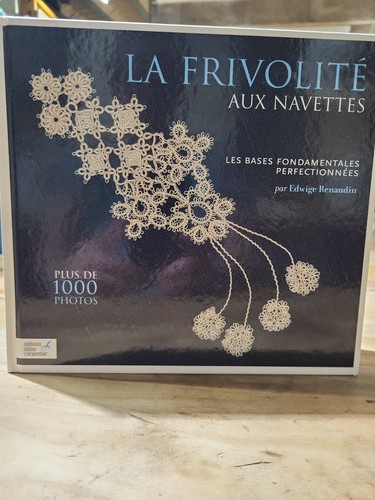 Frivolité aux navettes - la,