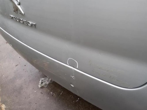 Malle hayon arriere peugeot - malle/hayon,