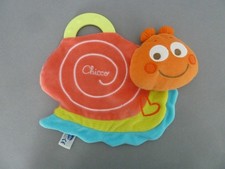 SD. Doudou plat CHICCO ESCARGOT ROSE ORANGE VERT BLEU ANNEAU DENT. COEUR  TTBE