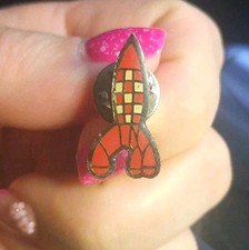 P94505 Pin's De Collection Tintin Objectif Lune Hergé Atlas