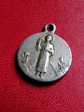 MEDAILLE RELIGIEUSE ANCIENNE