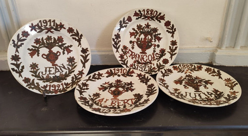 Assiettes décorées de - 4,