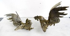 SCULPTURE COMBAT DE COQS EN METAL ARGENTE ANNÉES 70