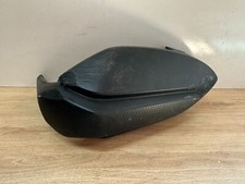 UN CACHE PROTEGE MAIN YAMAHA