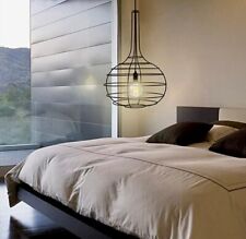 Lampe Luminaire Suspension cage structure ajourée métal design de Vicky Weiler