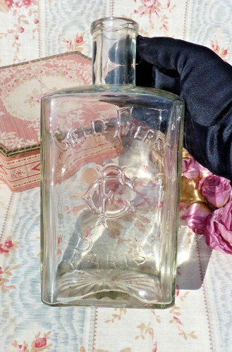Ancien flacon bouteille - flacon/,