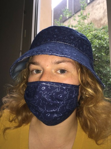 Bob réversible bleu