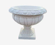 vase medicis en pierre