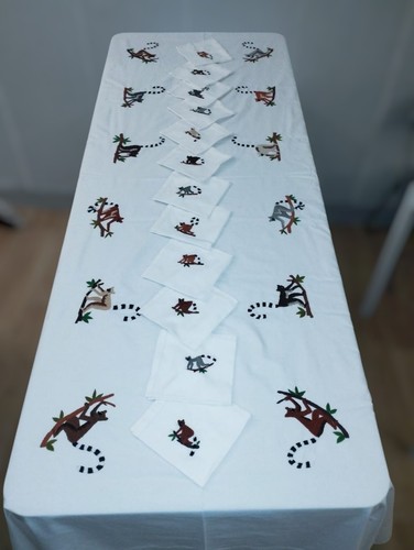 Jolie nappe table - de, blanche