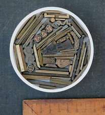 Lot de fers à dorer plaque