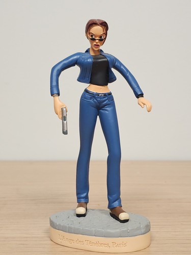 Figurine lara croft tomb - figurine,