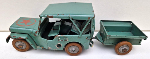 Jeep militaire avec - , sa