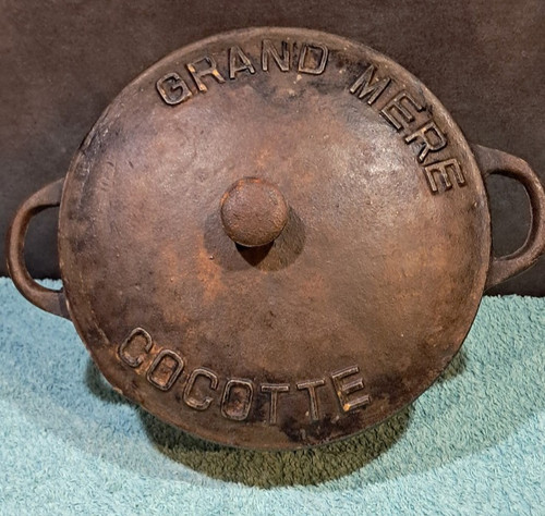Ancienne cocotte fonte - ancienne, en