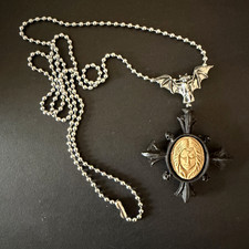 Pendentif SEPULTURE CAMEO