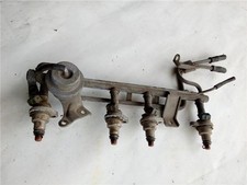 RAMPE D'INJECTION Nissan SUNNY