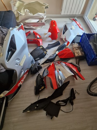 Aprilia rsv 1000r - , 2008