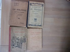 lot 4 Livres scolaires anciens  : musique , chants , solfège