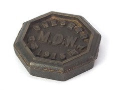 Jolie Balance À Poids En