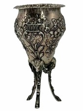 VASE TRIPODE DÉCOR DE FLEUR