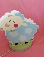 lampe et étagère pour chambre enfant vert baudet 