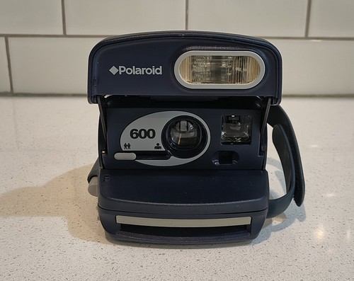 Polaroid 600 one - 600,