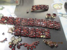 lot bijoux anciens en grenat monture argent à restaurer