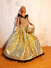 Robe du soir dorée et noire