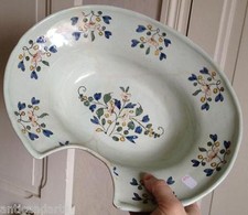 Plat à barbe faience