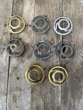 8 ANCIENNES GRIFFES EN LAITON