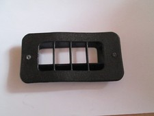 grille ventilation droite