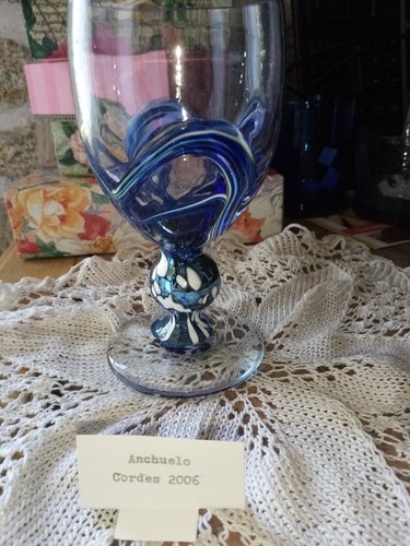 Très beau verre bleus - beau,